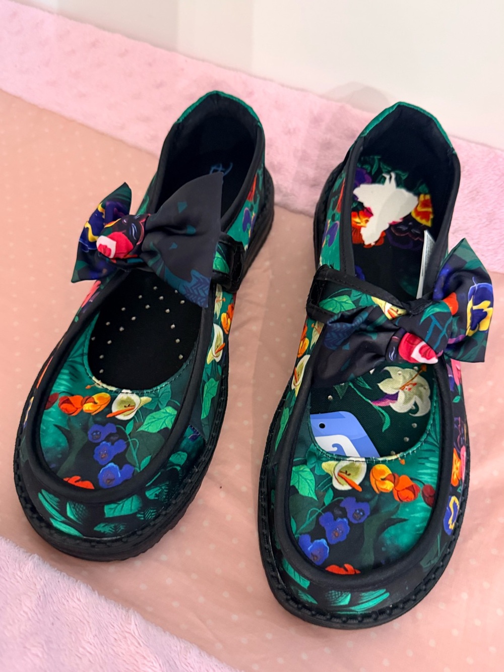 Hey Dude Wendy Jane Wonderland Flowers Alice in Wonderland Mary Jane size 10 NWT - Picture 2 of 12